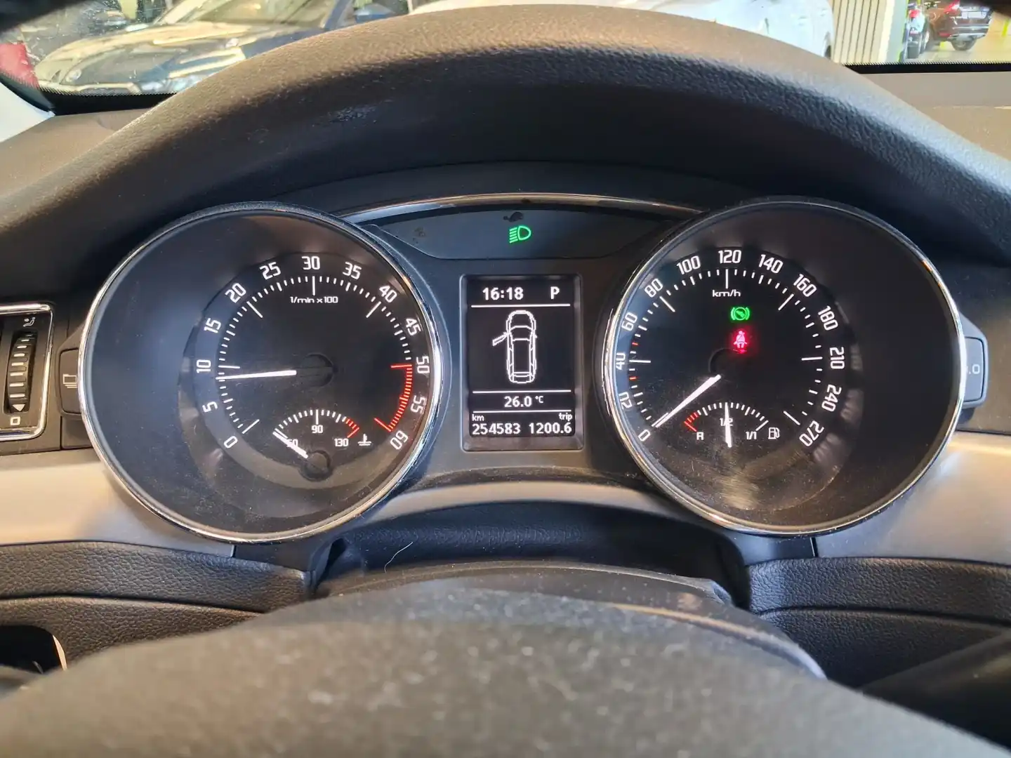 car-image