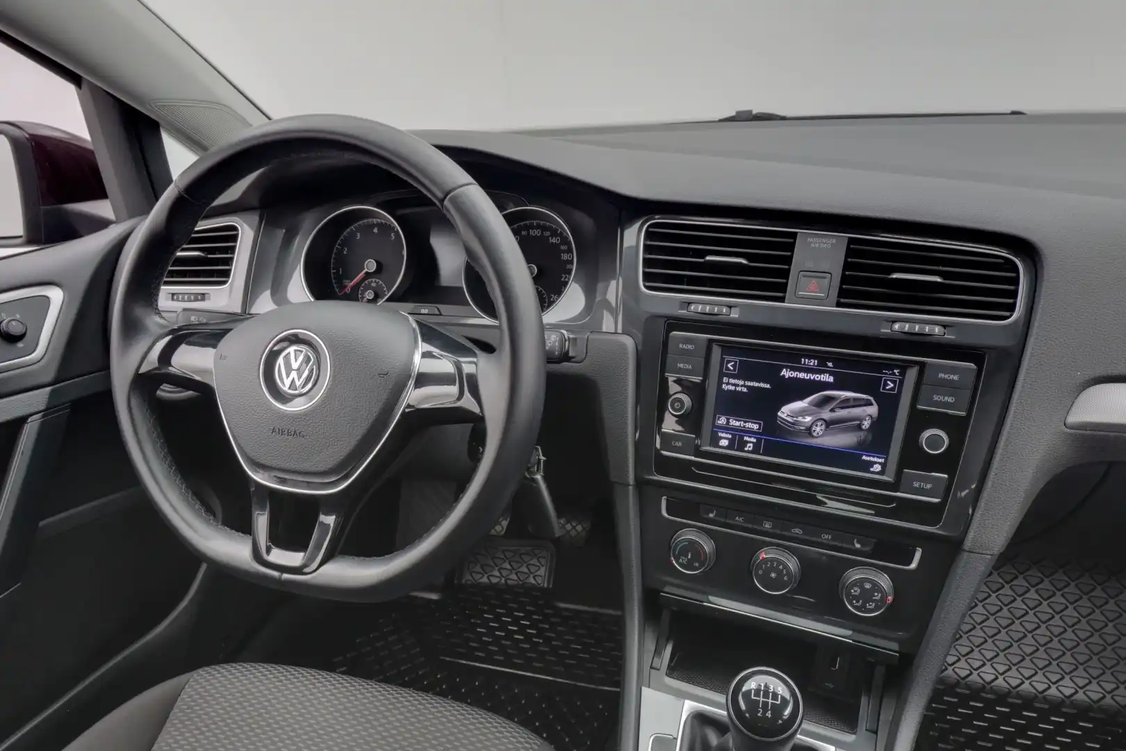 car-image