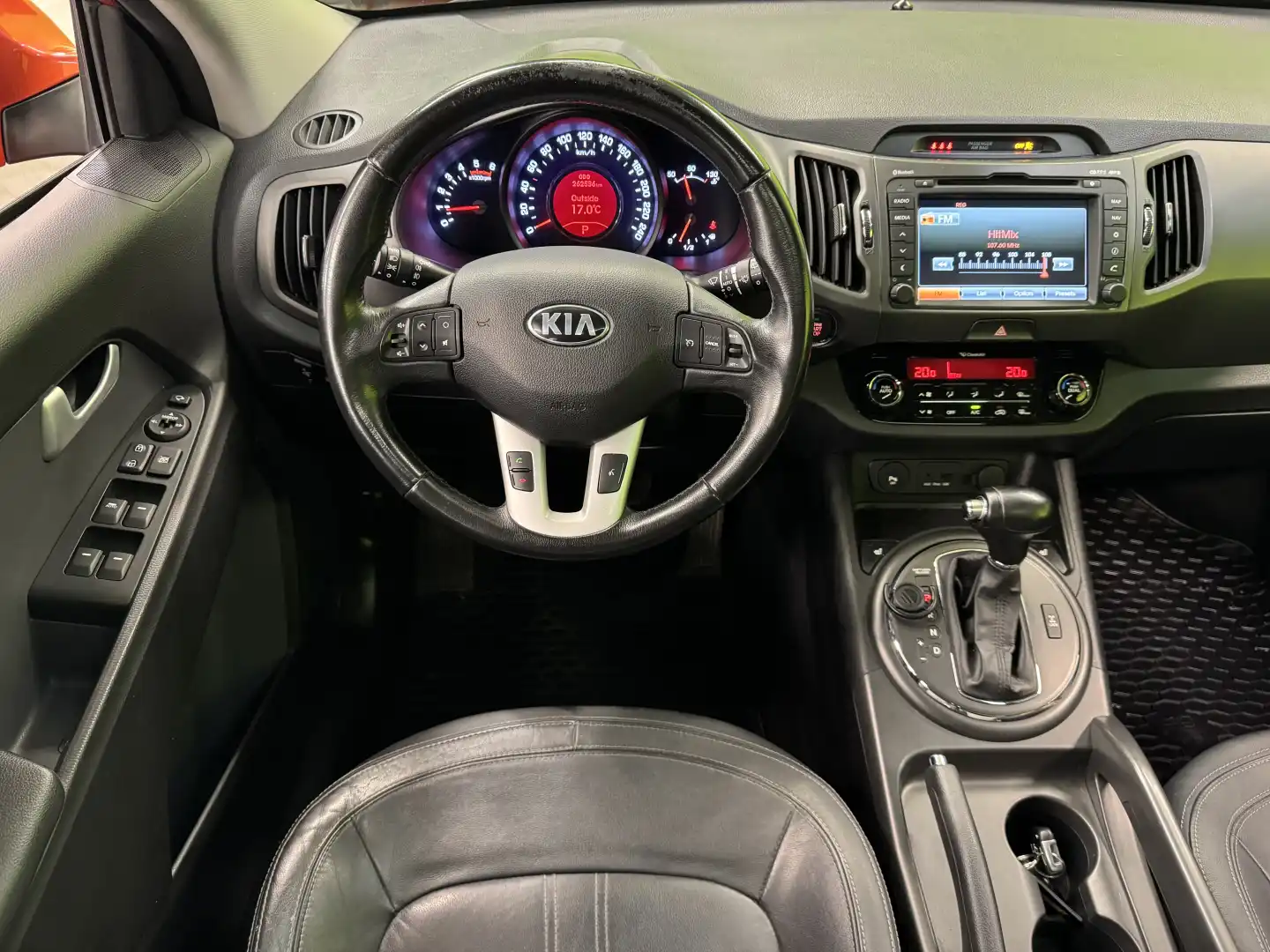 car-image