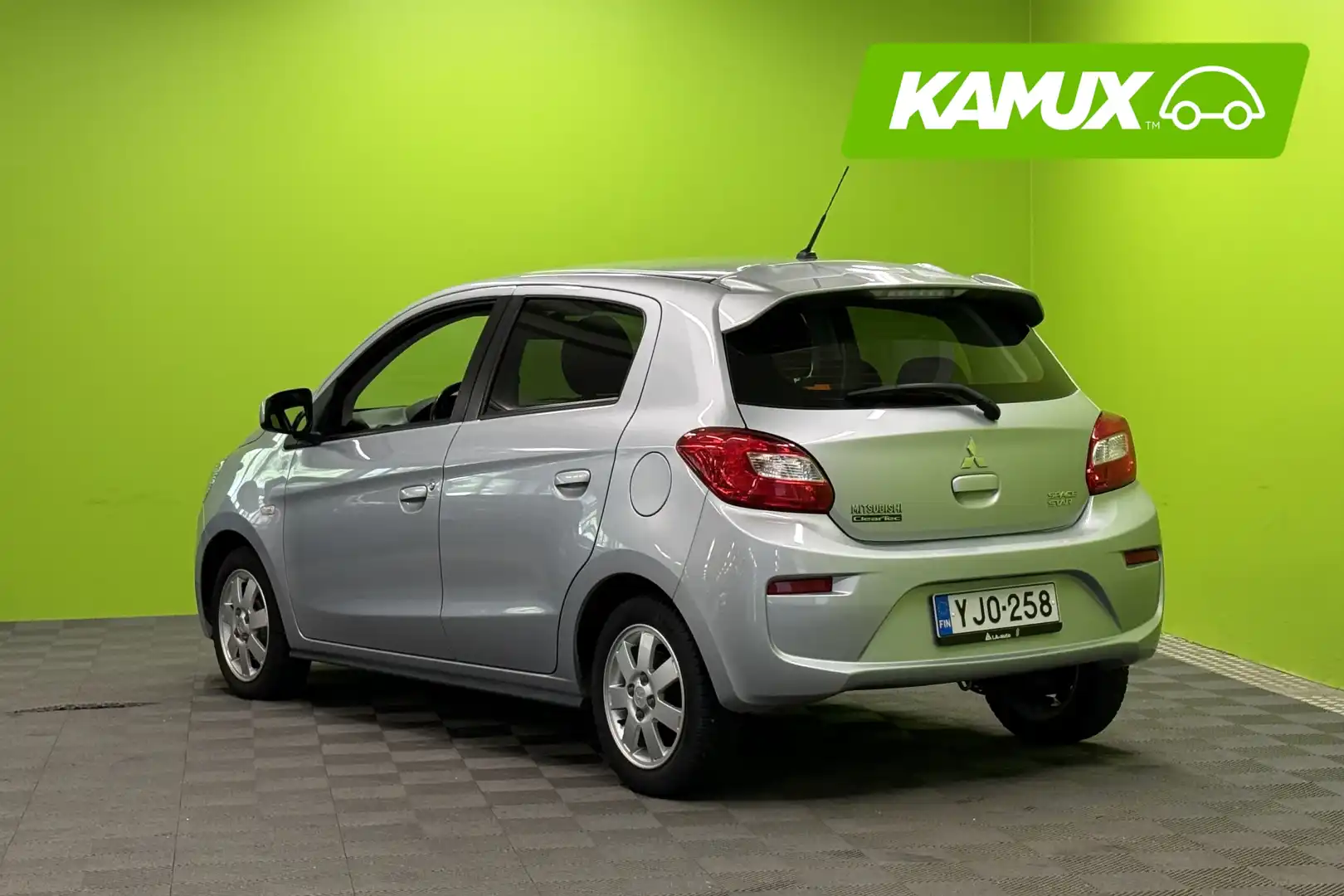 car-image