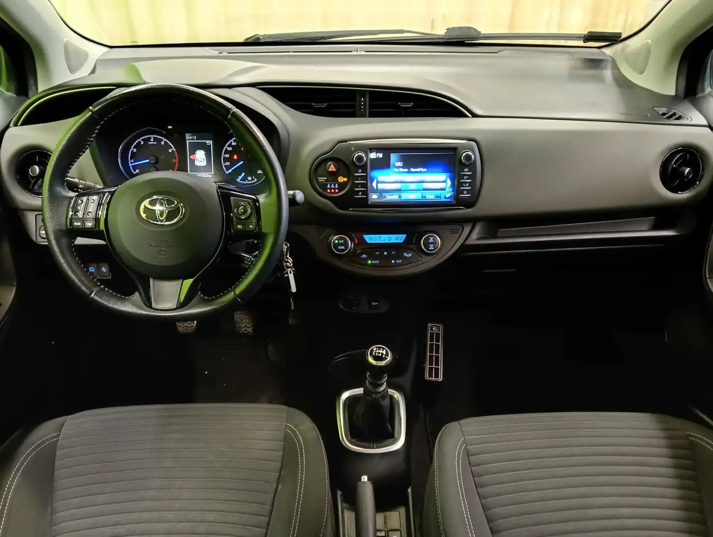 car-image
