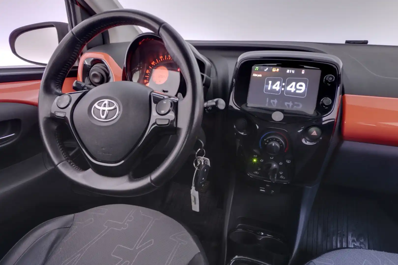 car-image