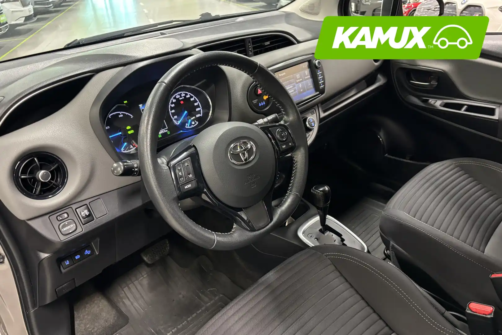 car-image