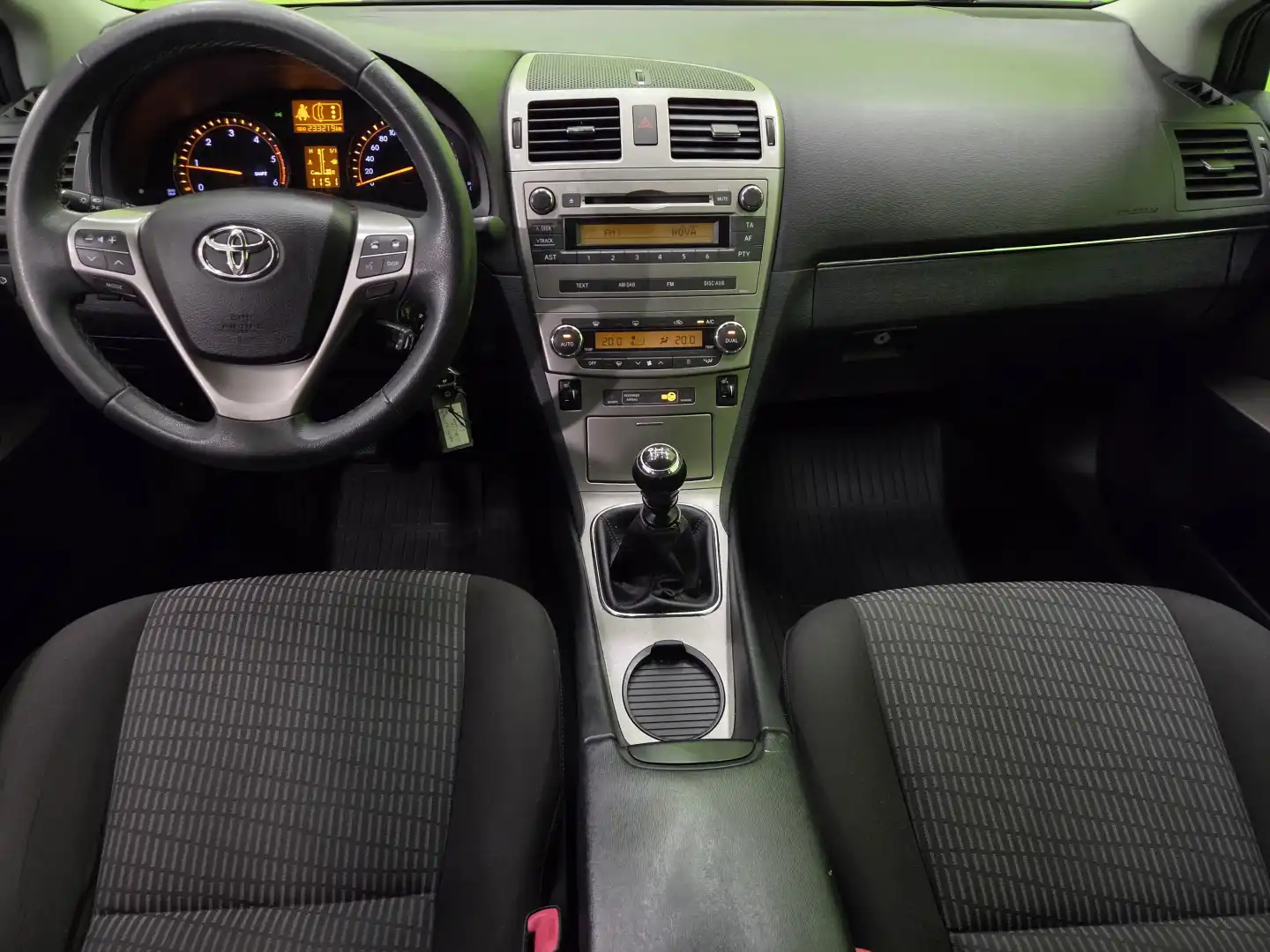 car-image