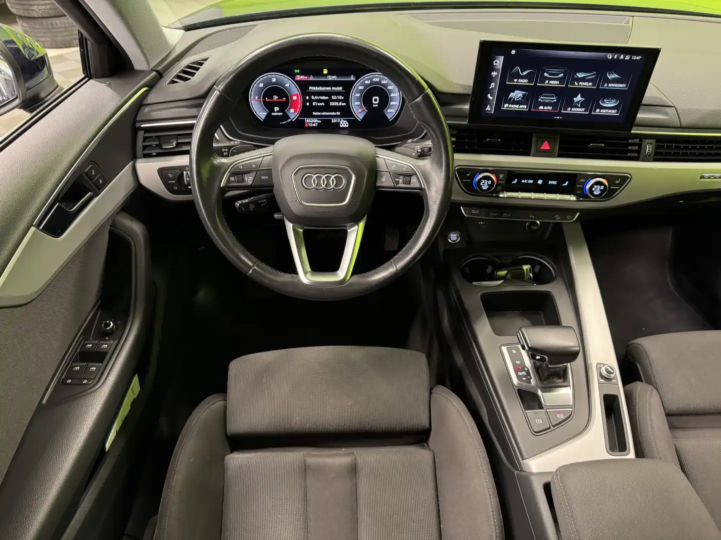 car-image
