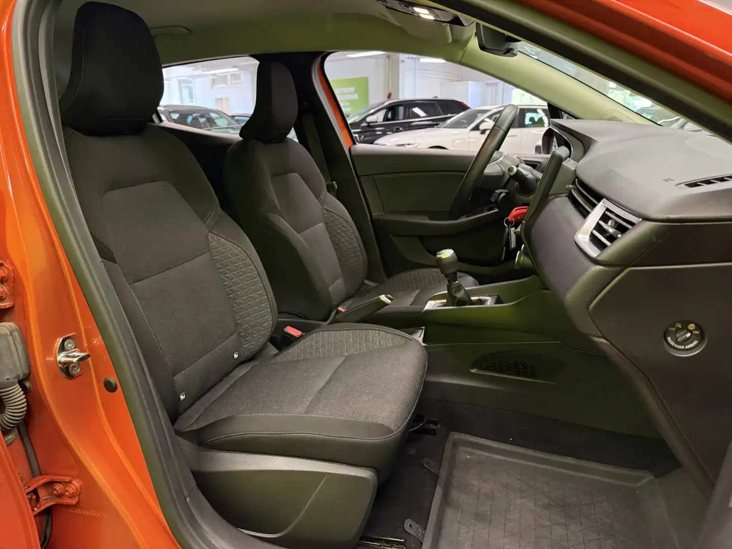 car-image