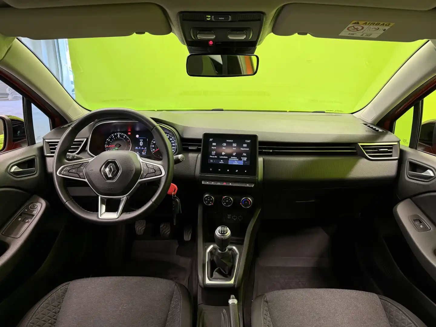 car-image