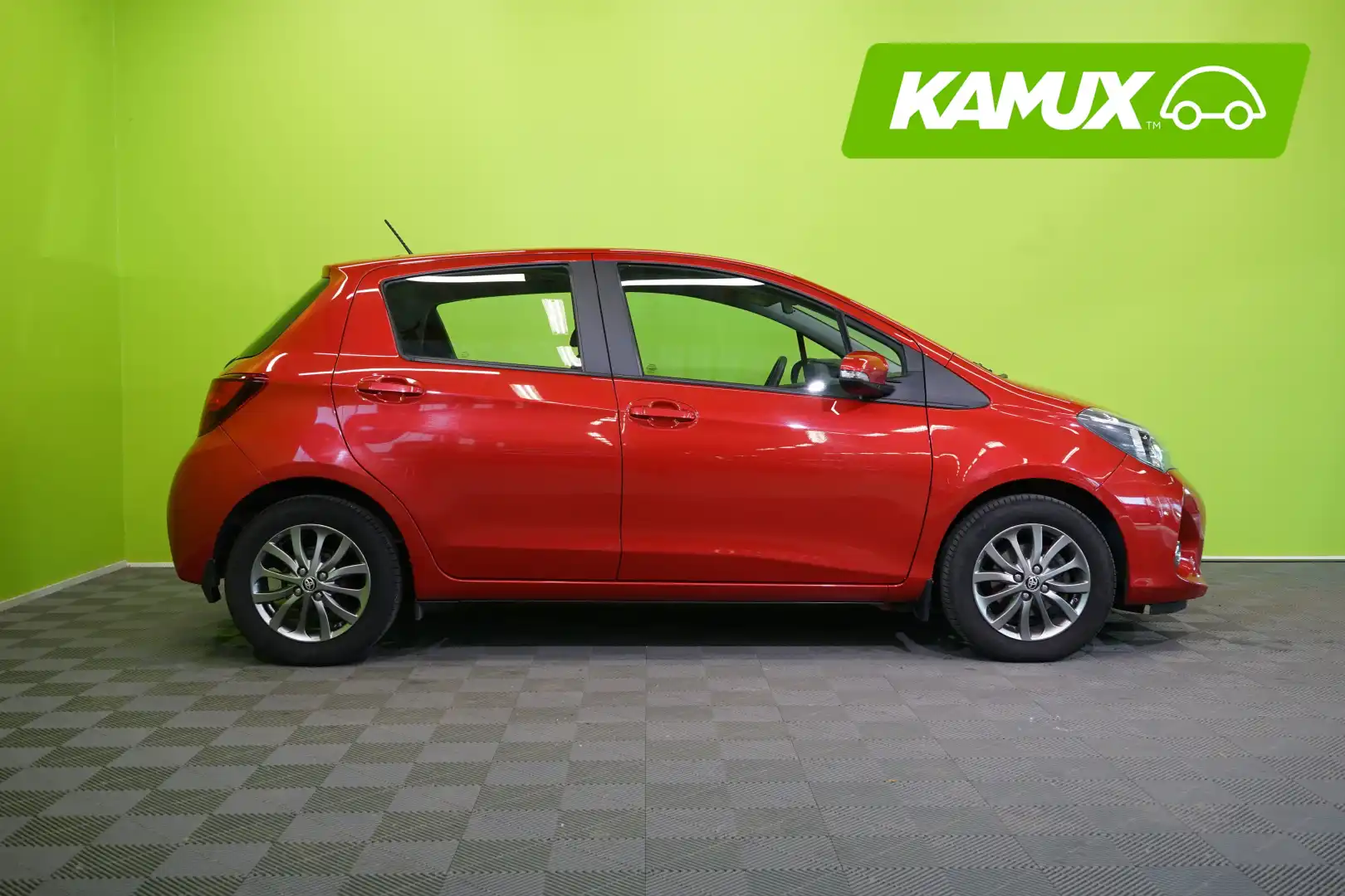 car-image