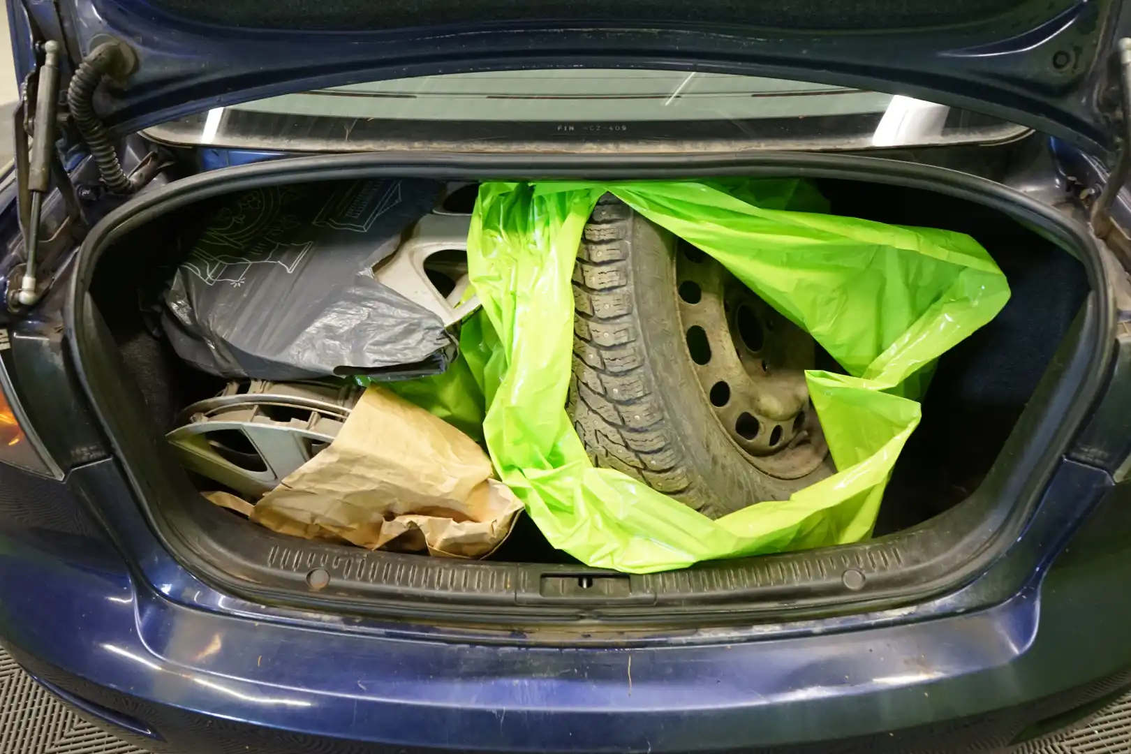 car-image