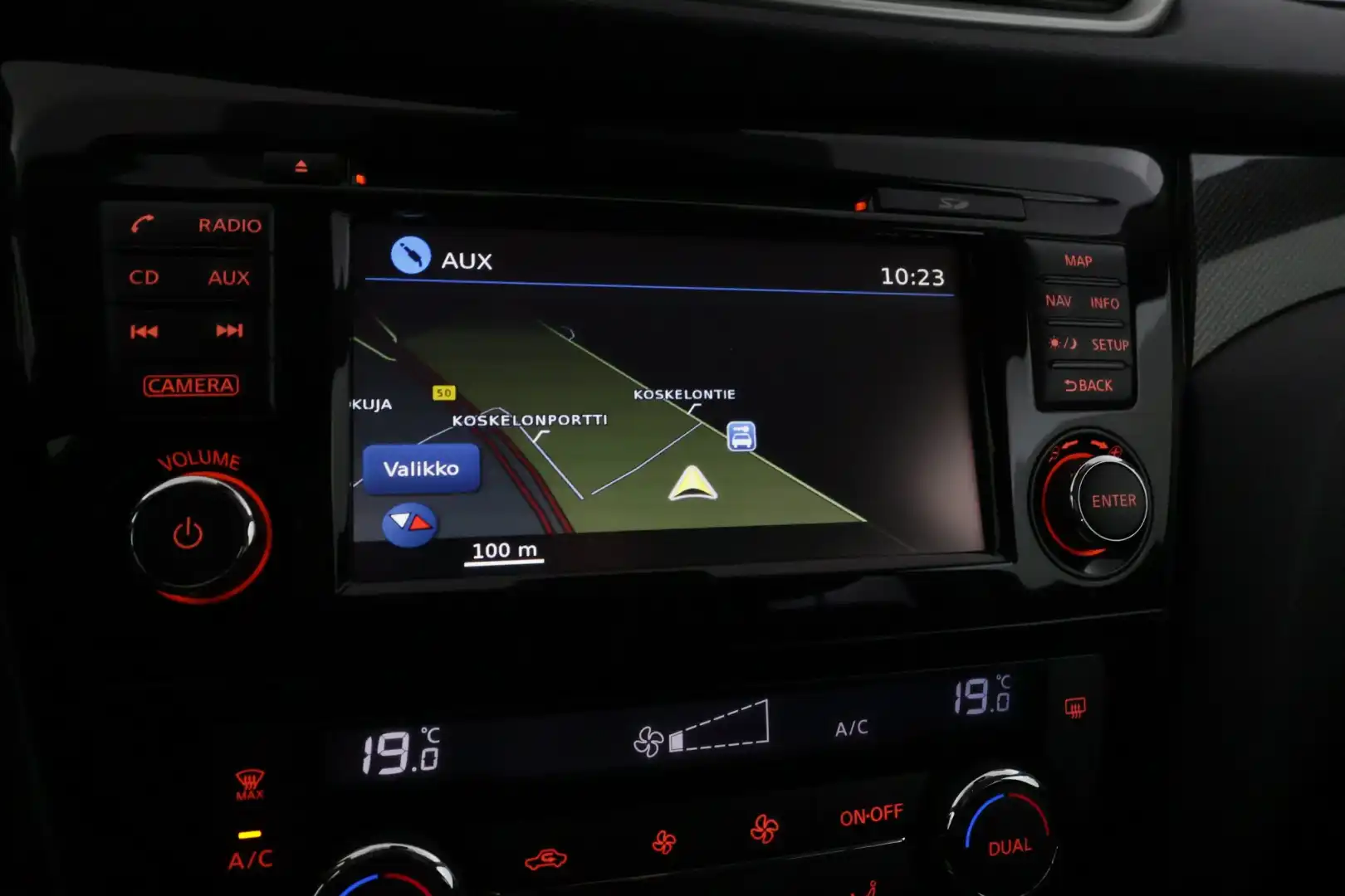 car-image
