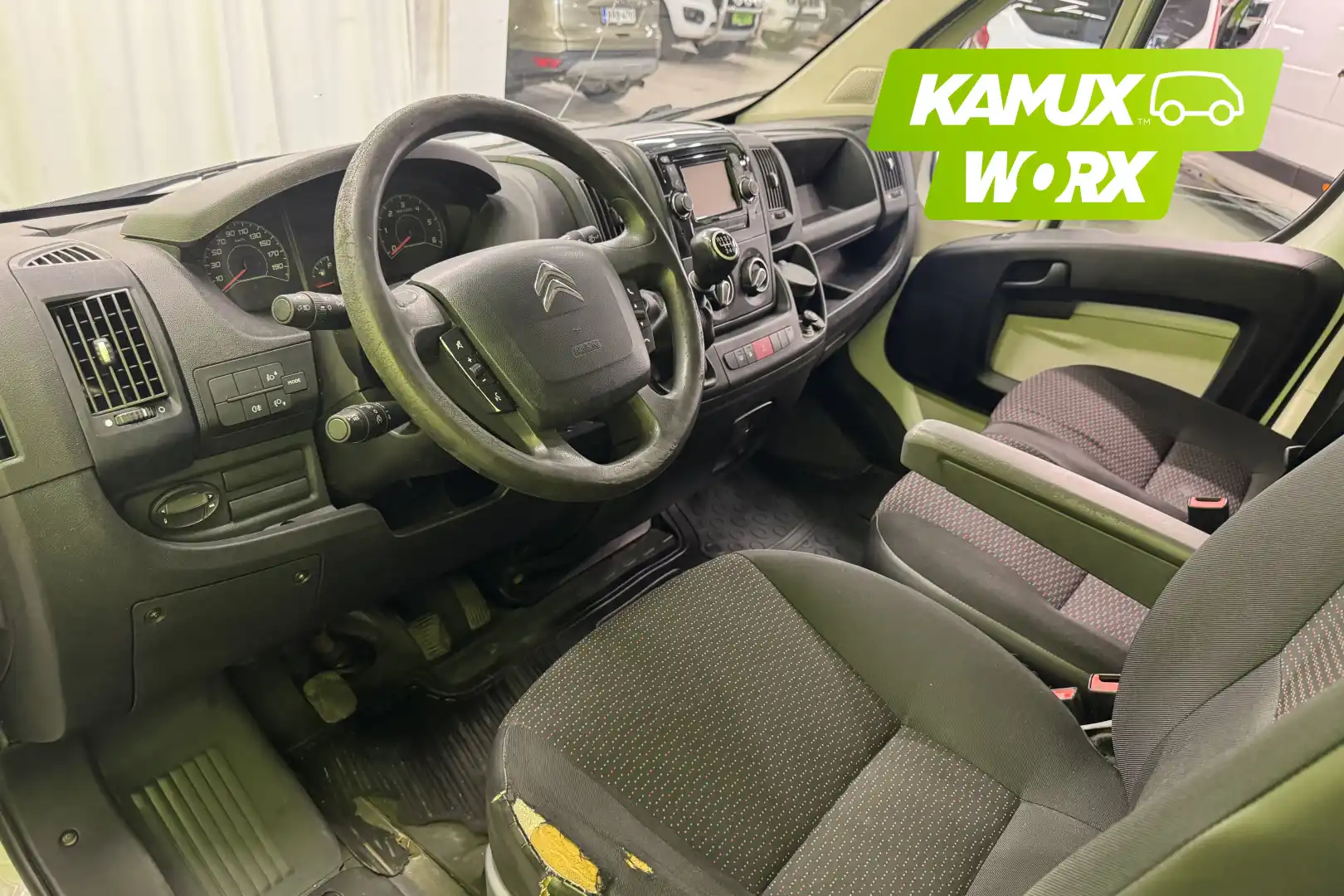 car-image