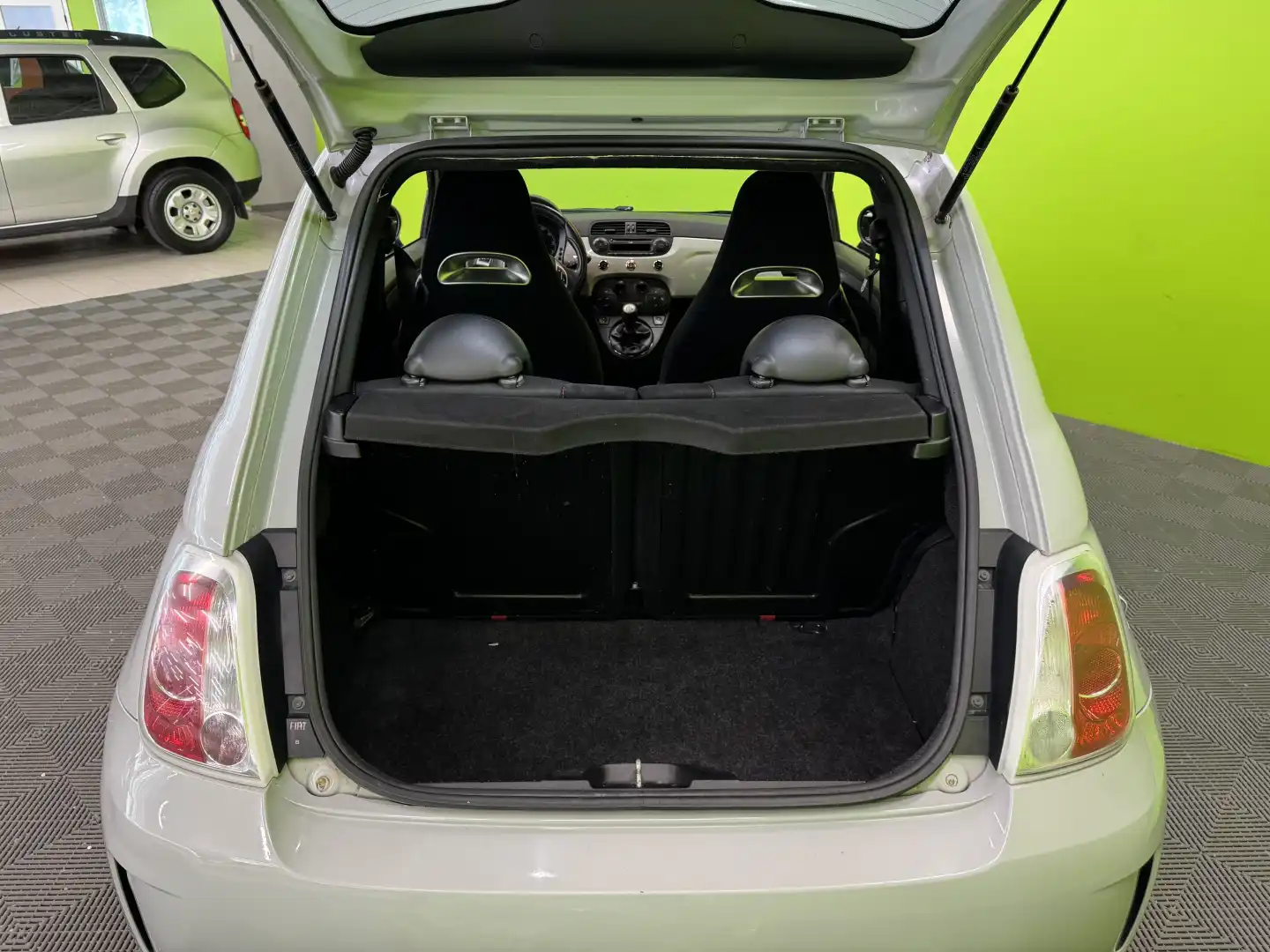 car-image