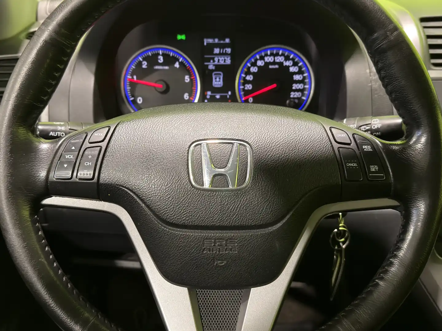 car-image