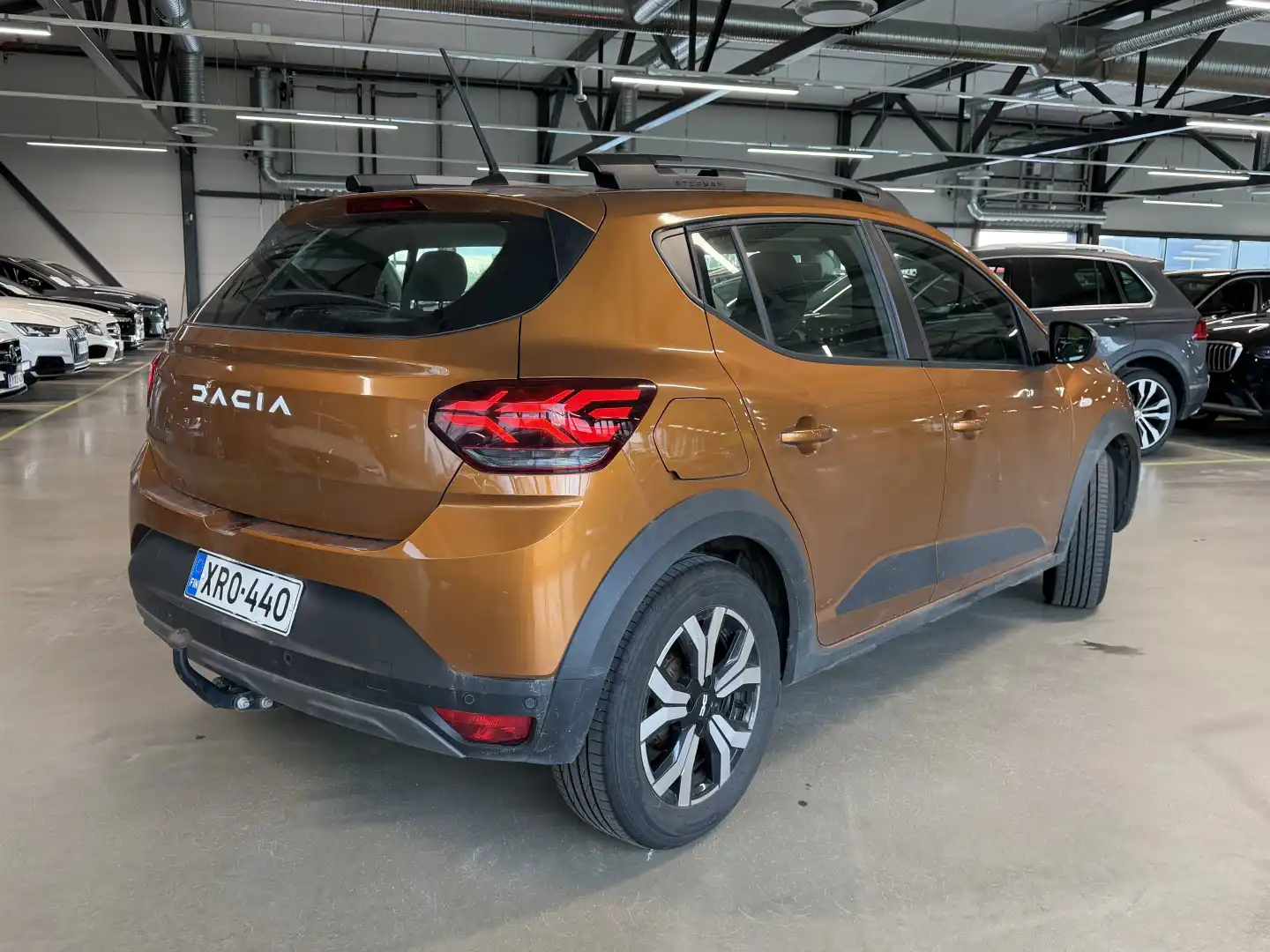car-image