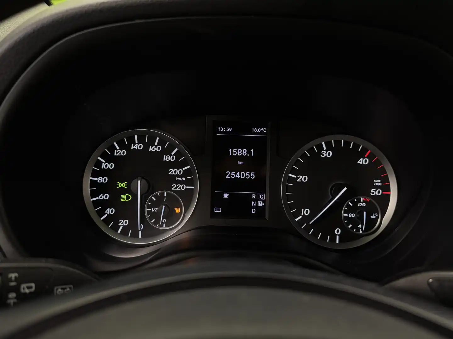 car-image