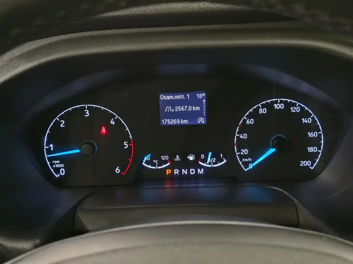 car-image