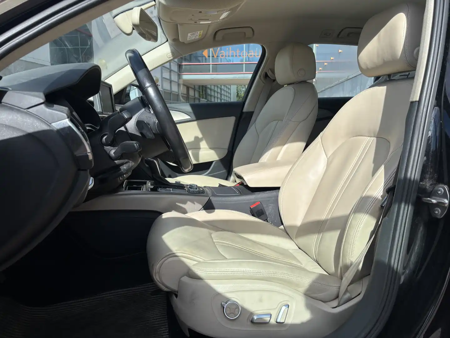 car-image