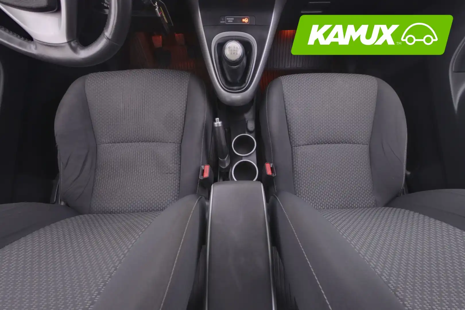 car-image