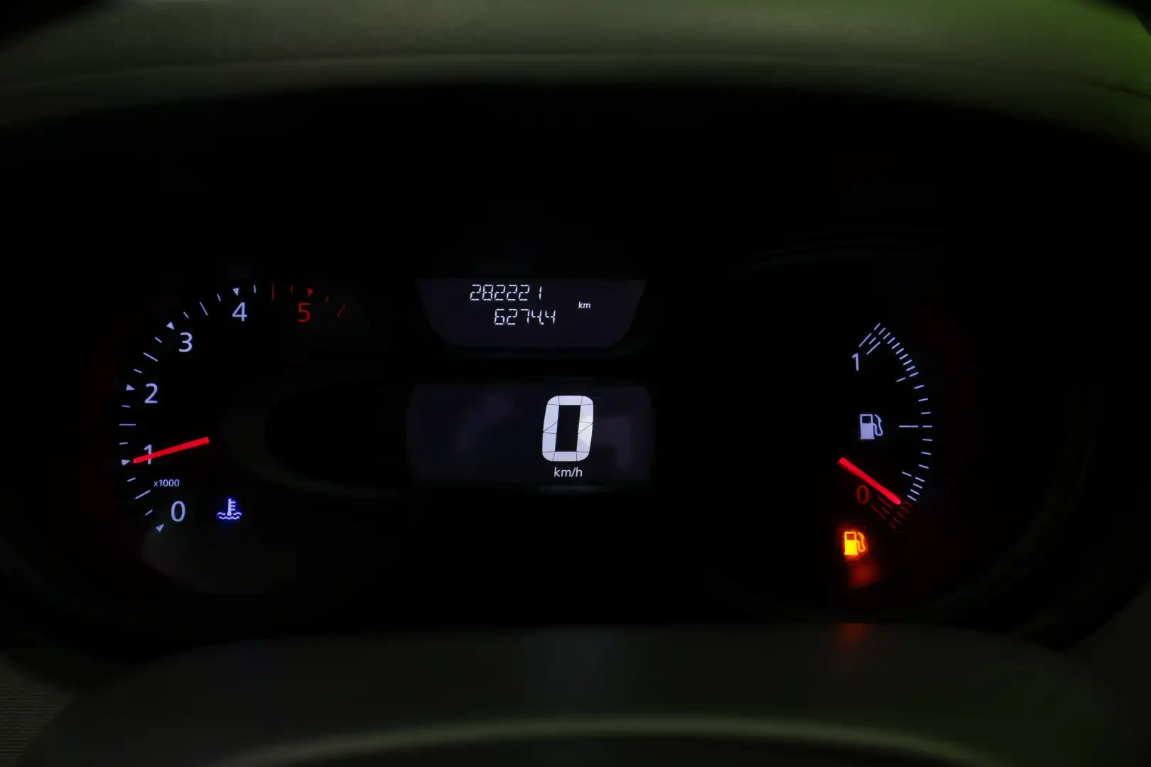 car-image