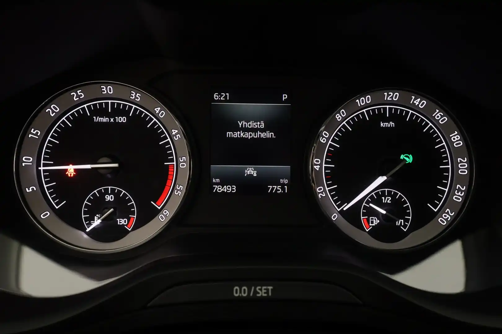 car-image