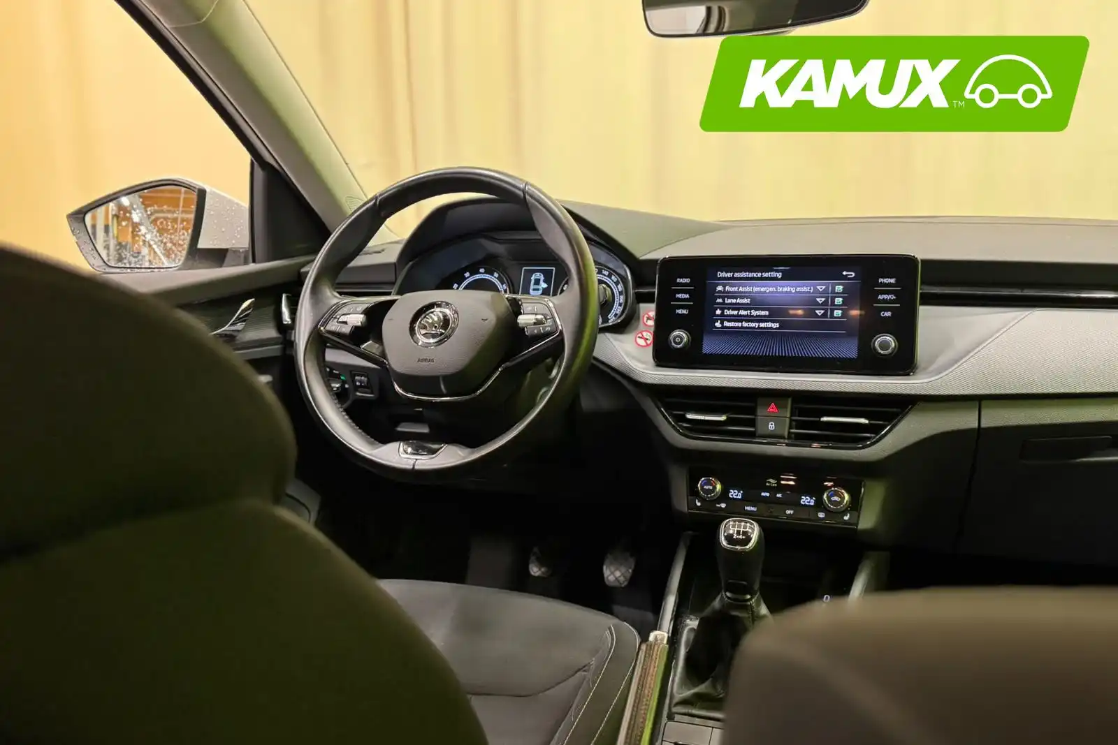 car-image