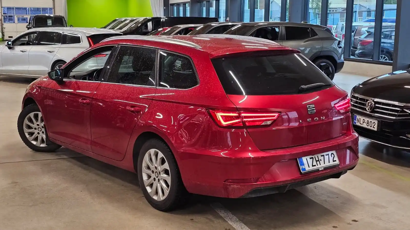 car-image
