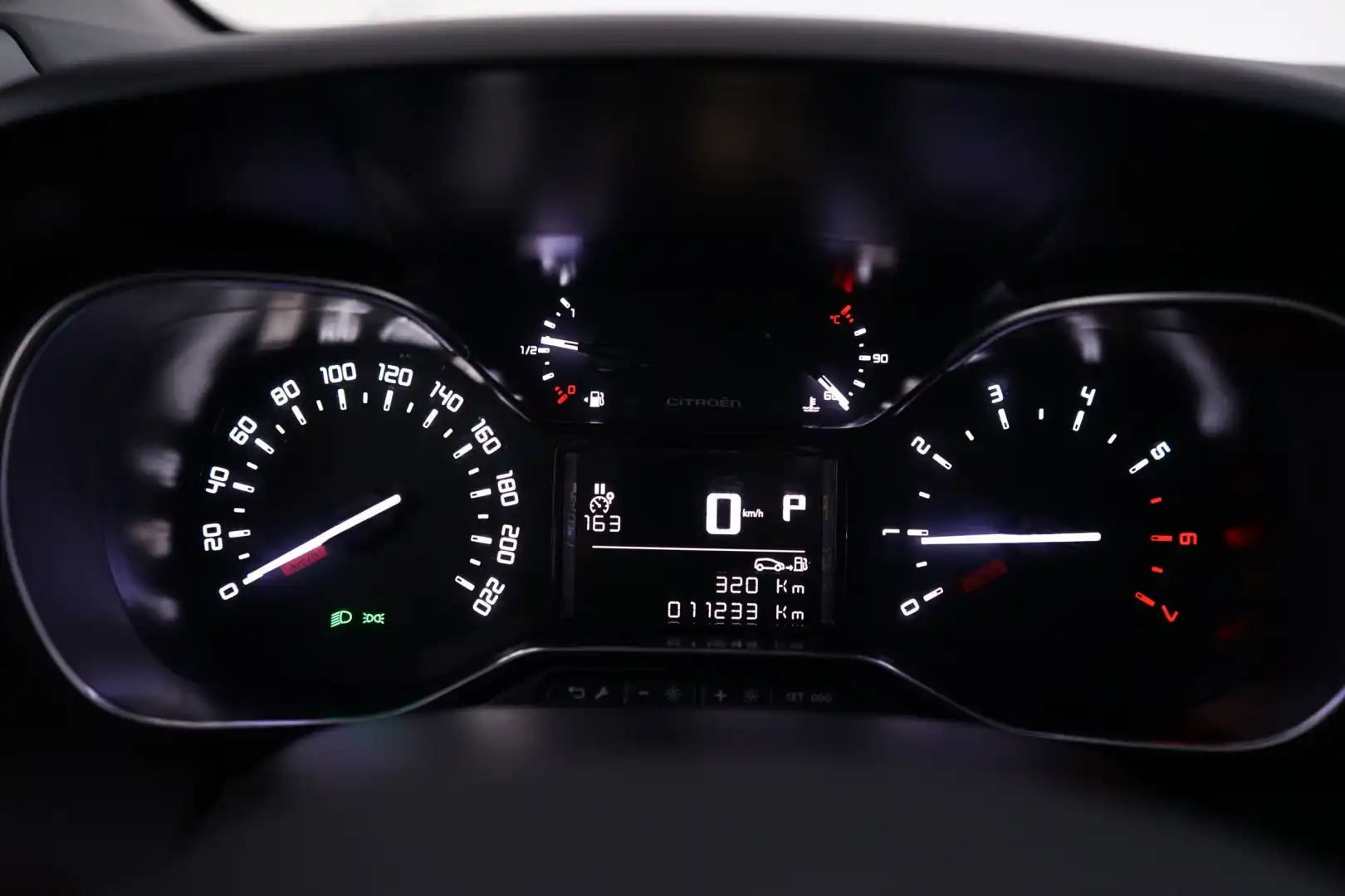 car-image