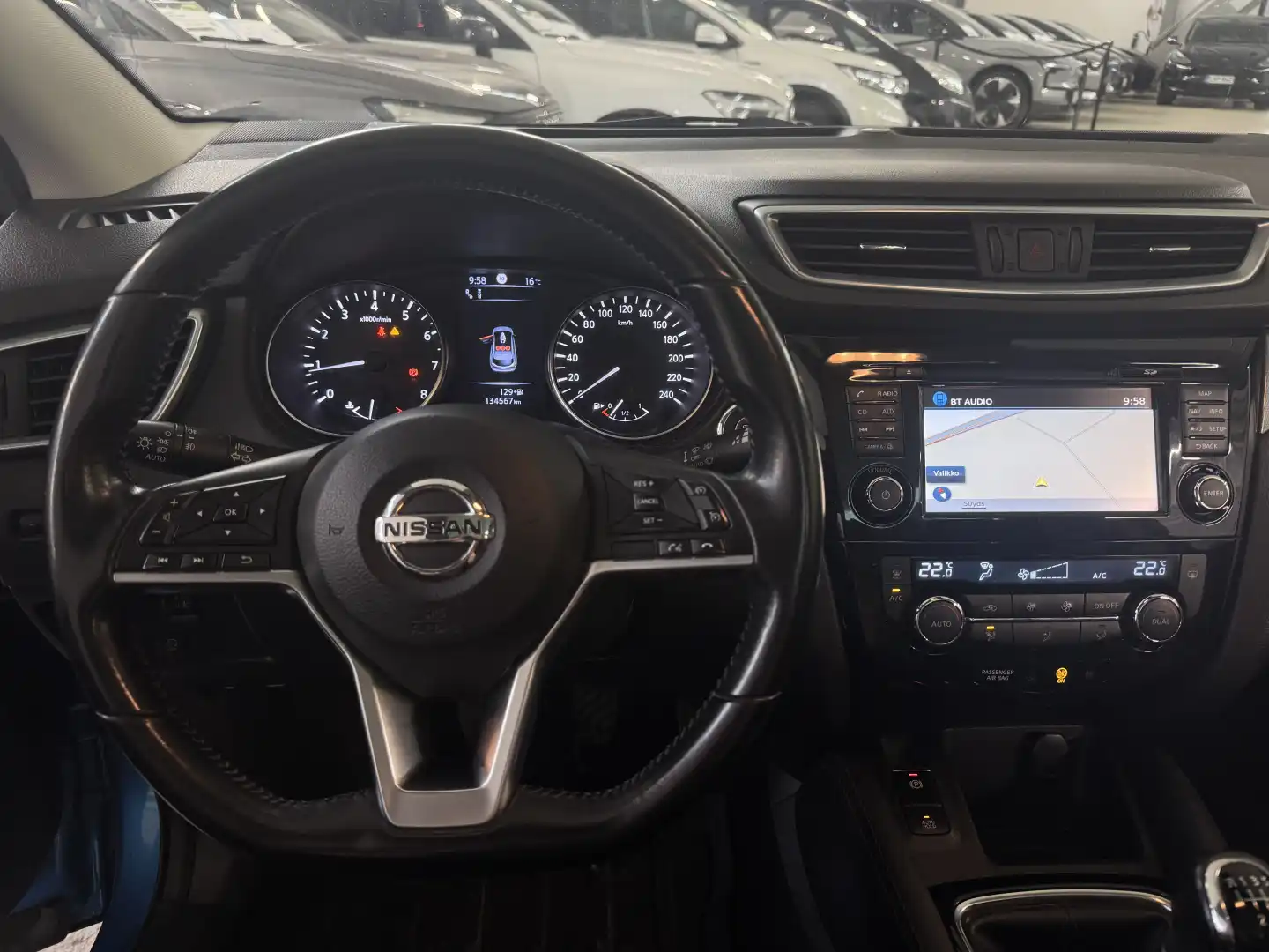 car-image