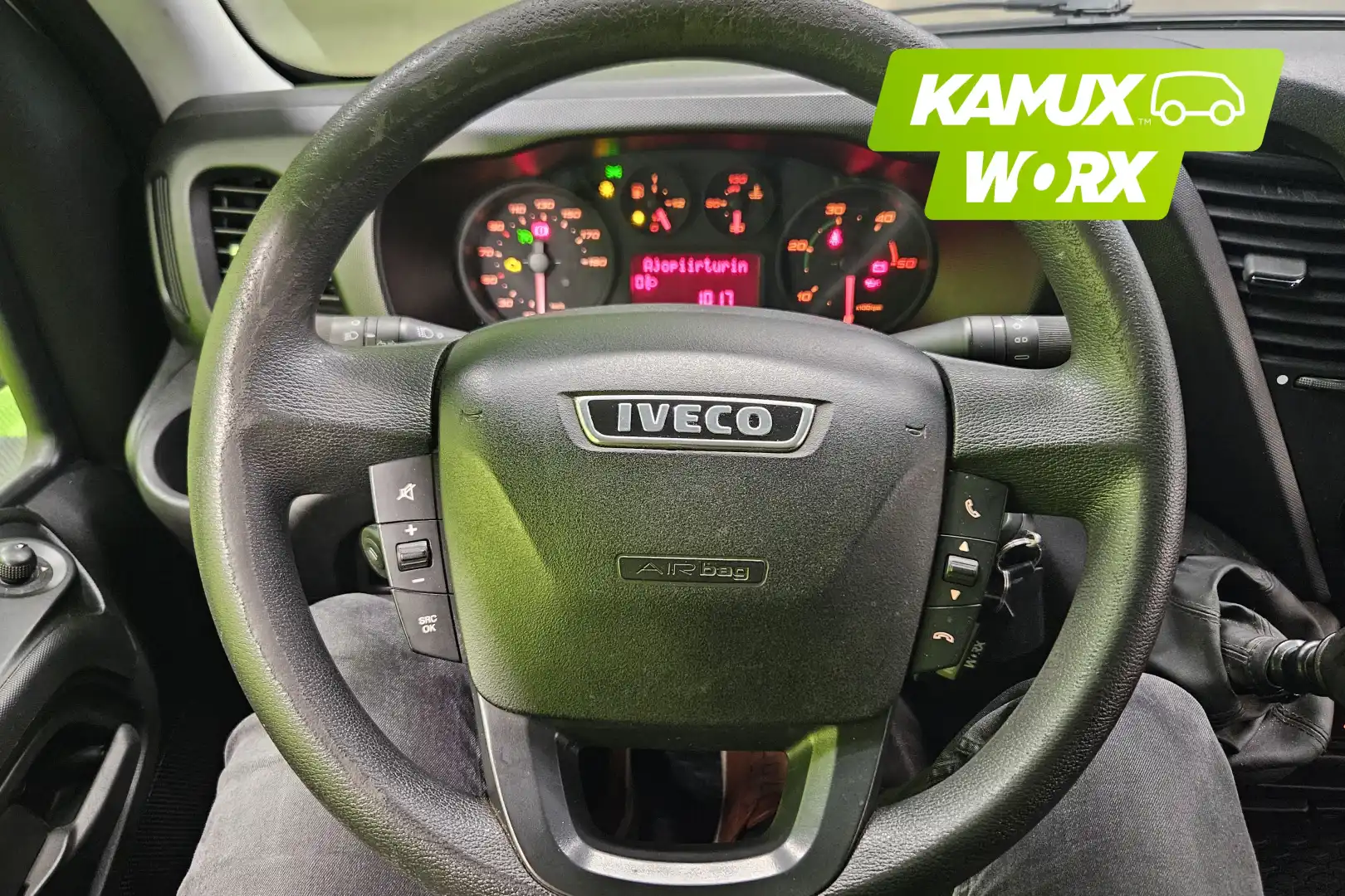 car-image