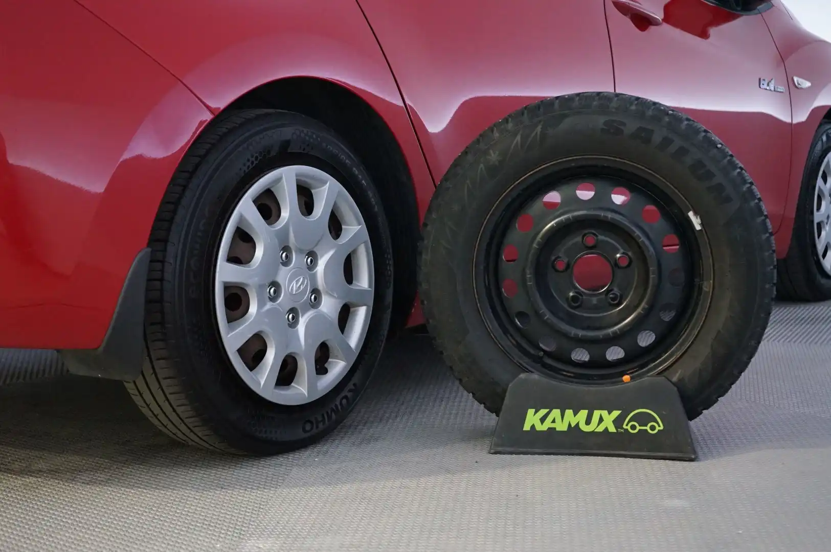 car-image
