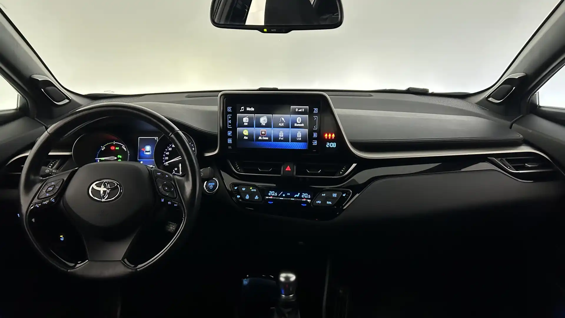 car-image