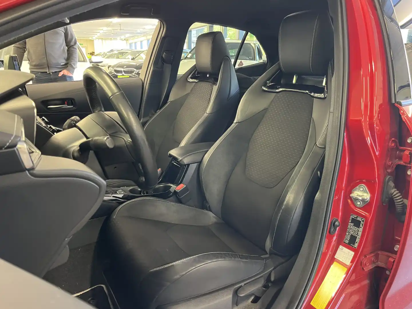 car-image