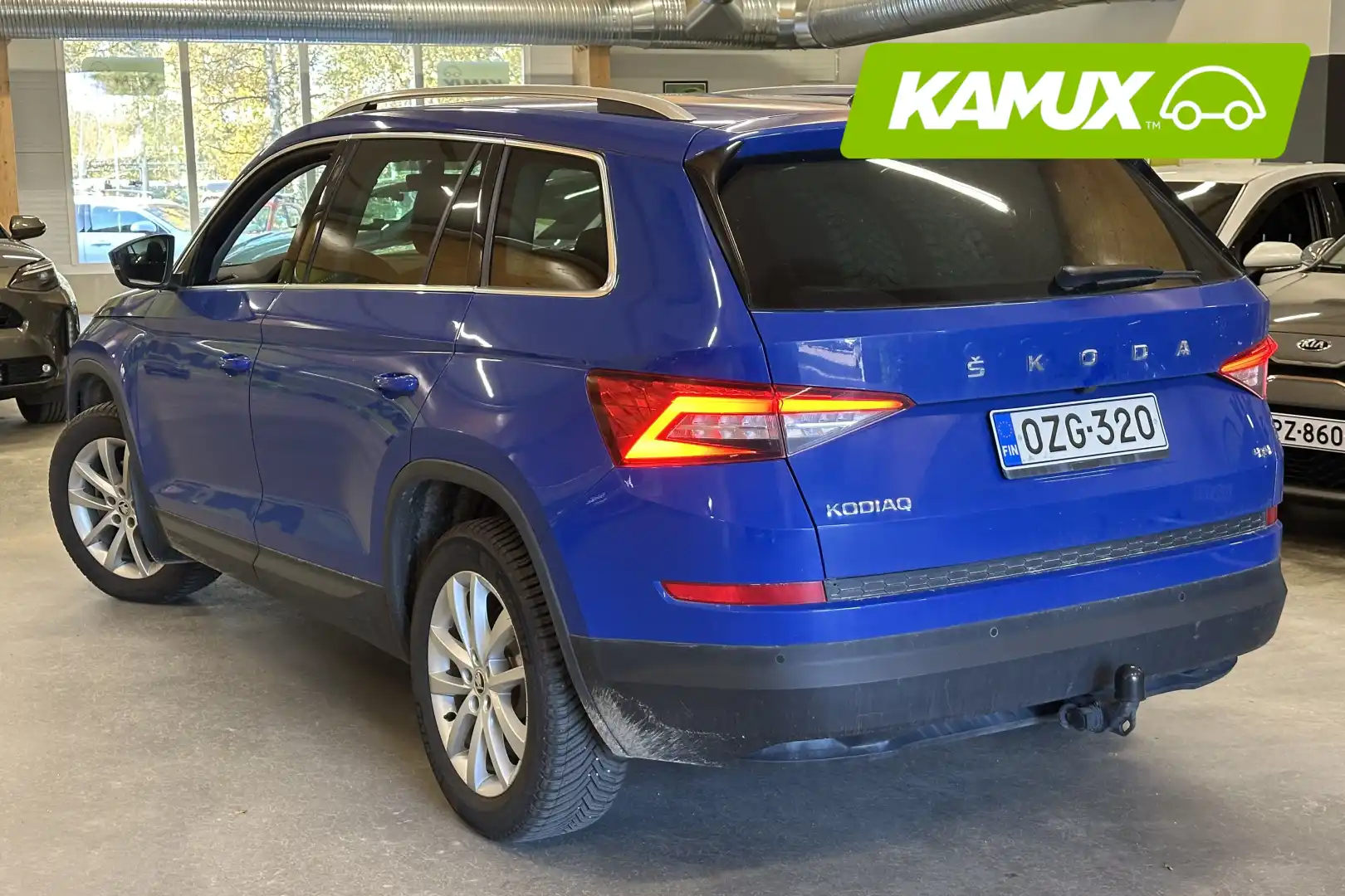 car-image
