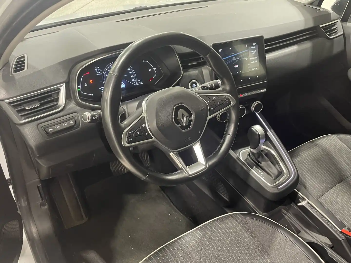 car-image