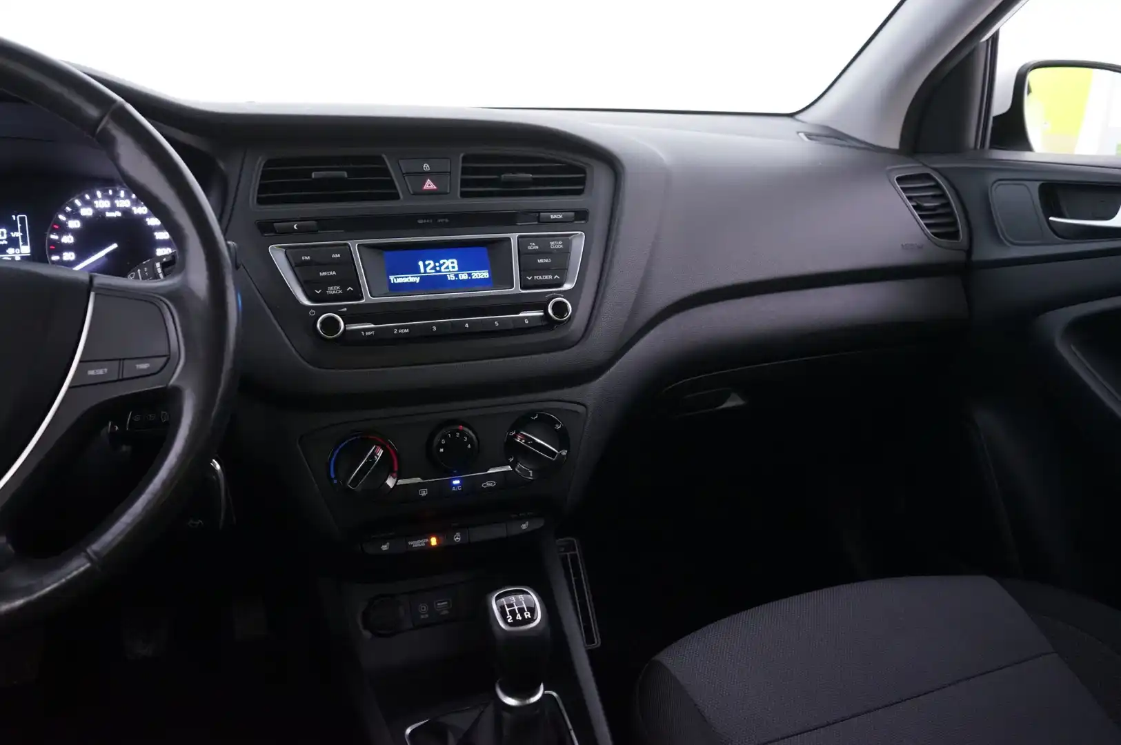 car-image