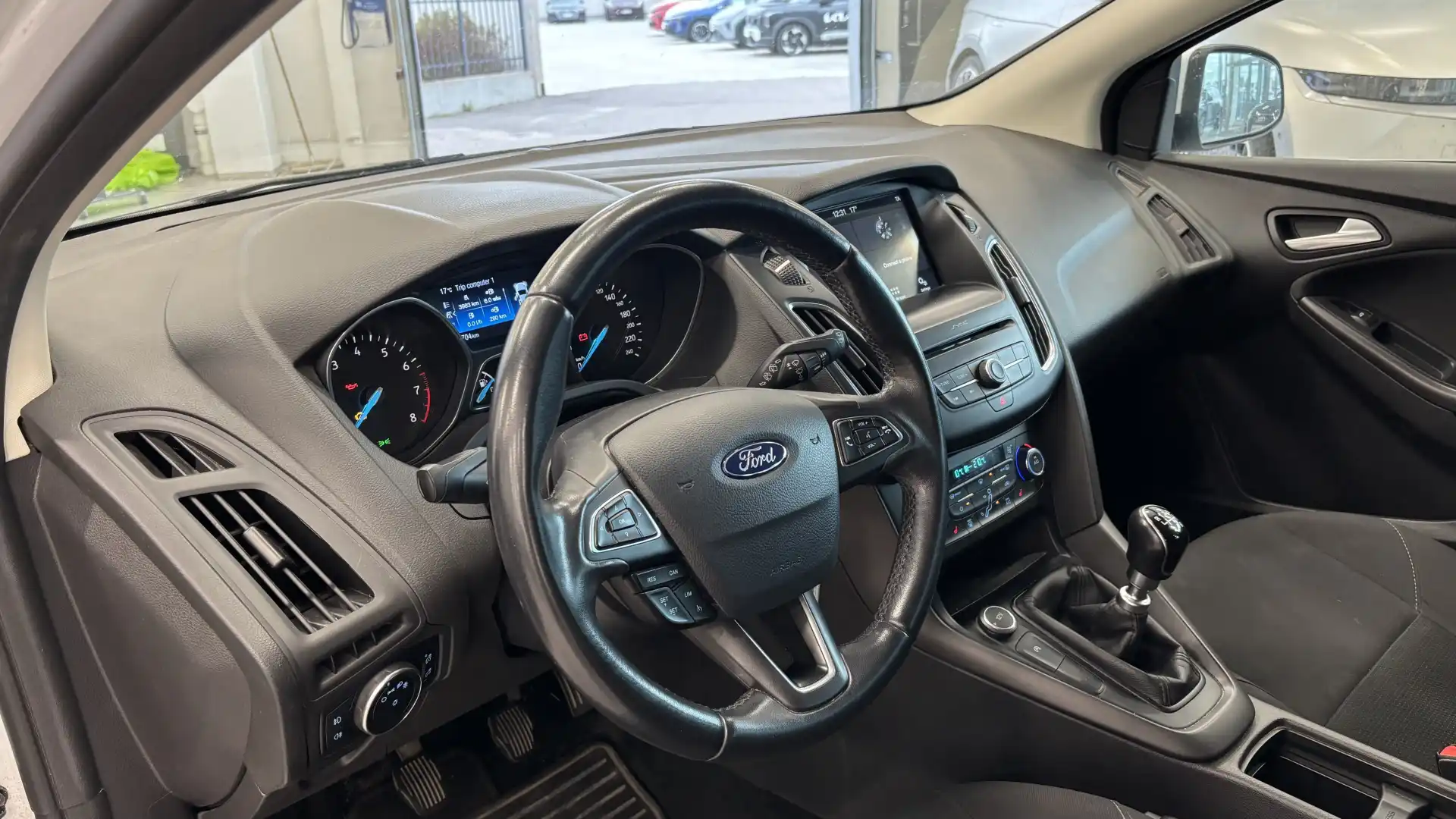 car-image