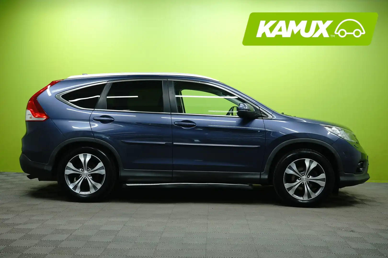car-image