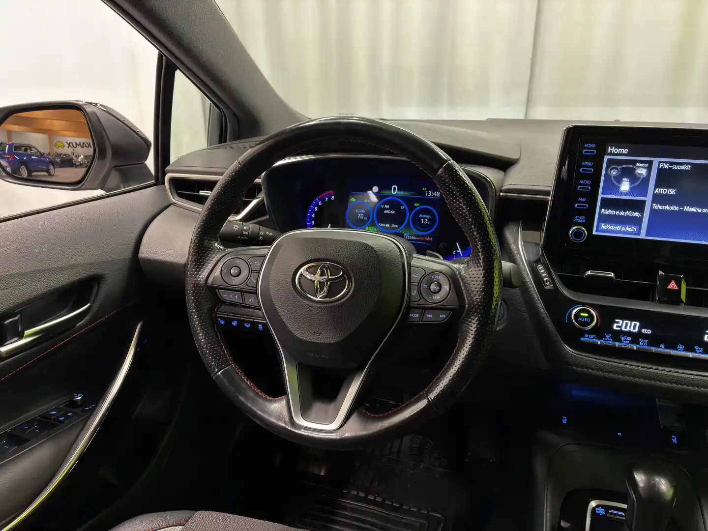 car-image