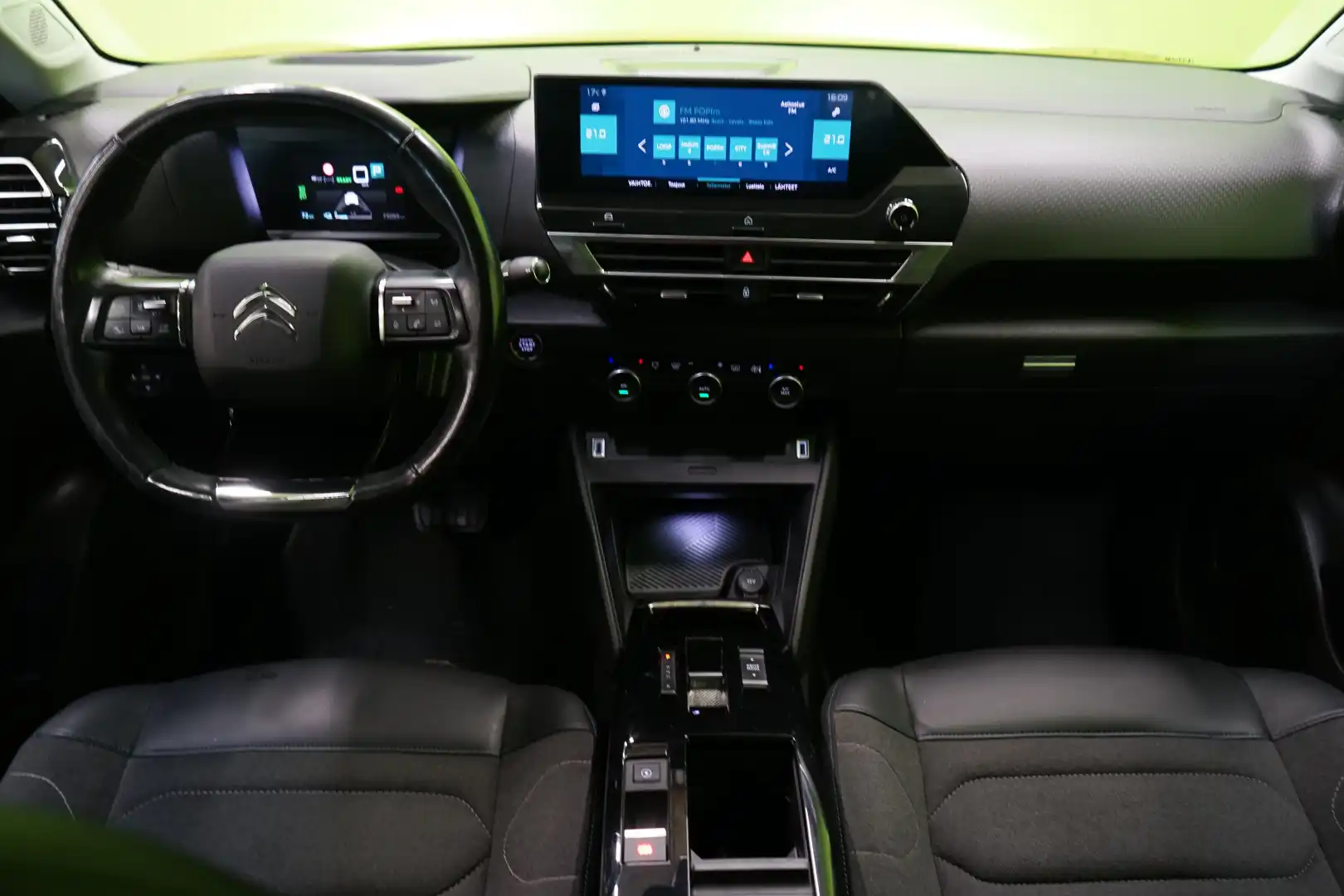 car-image