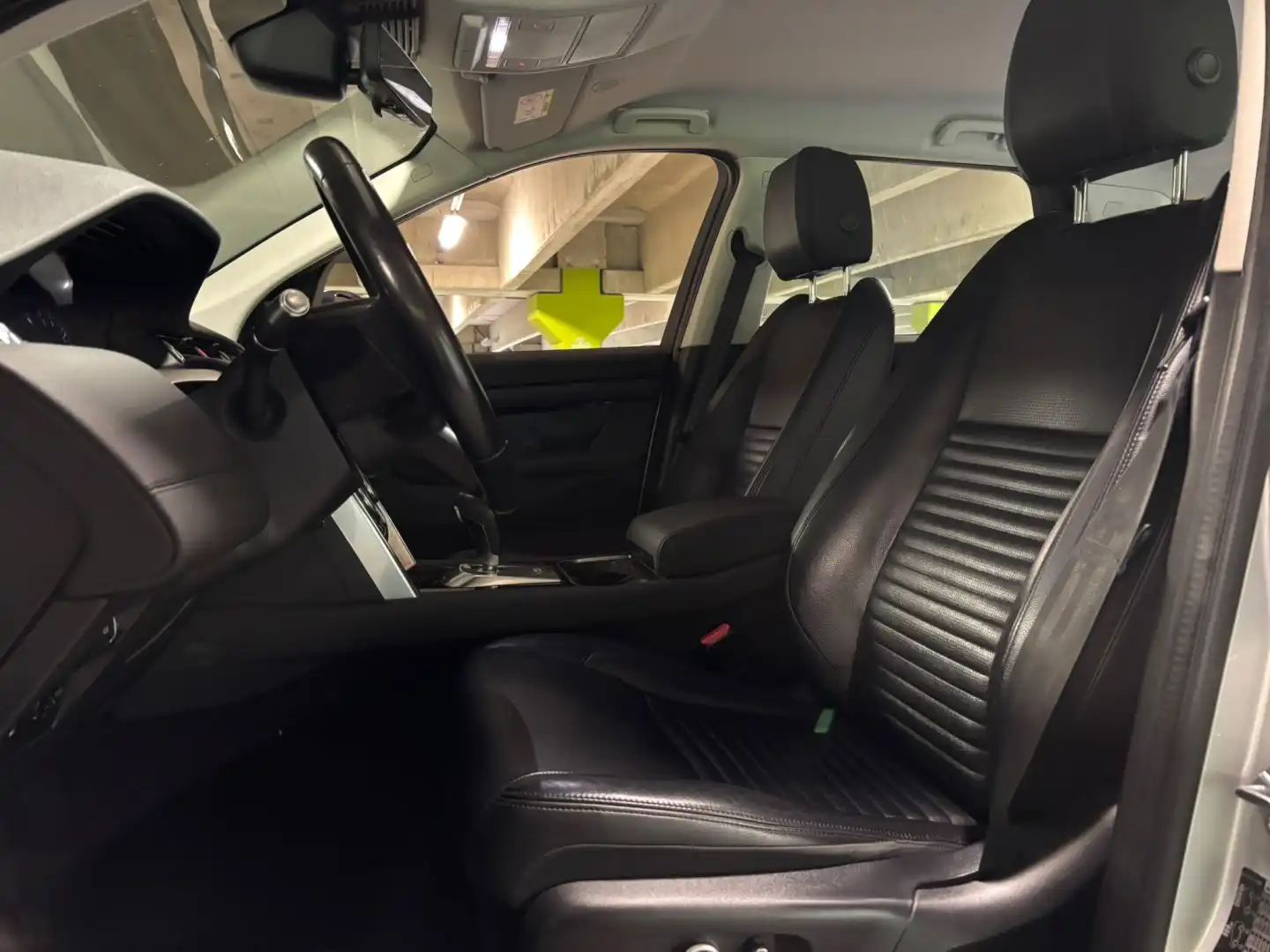 car-image