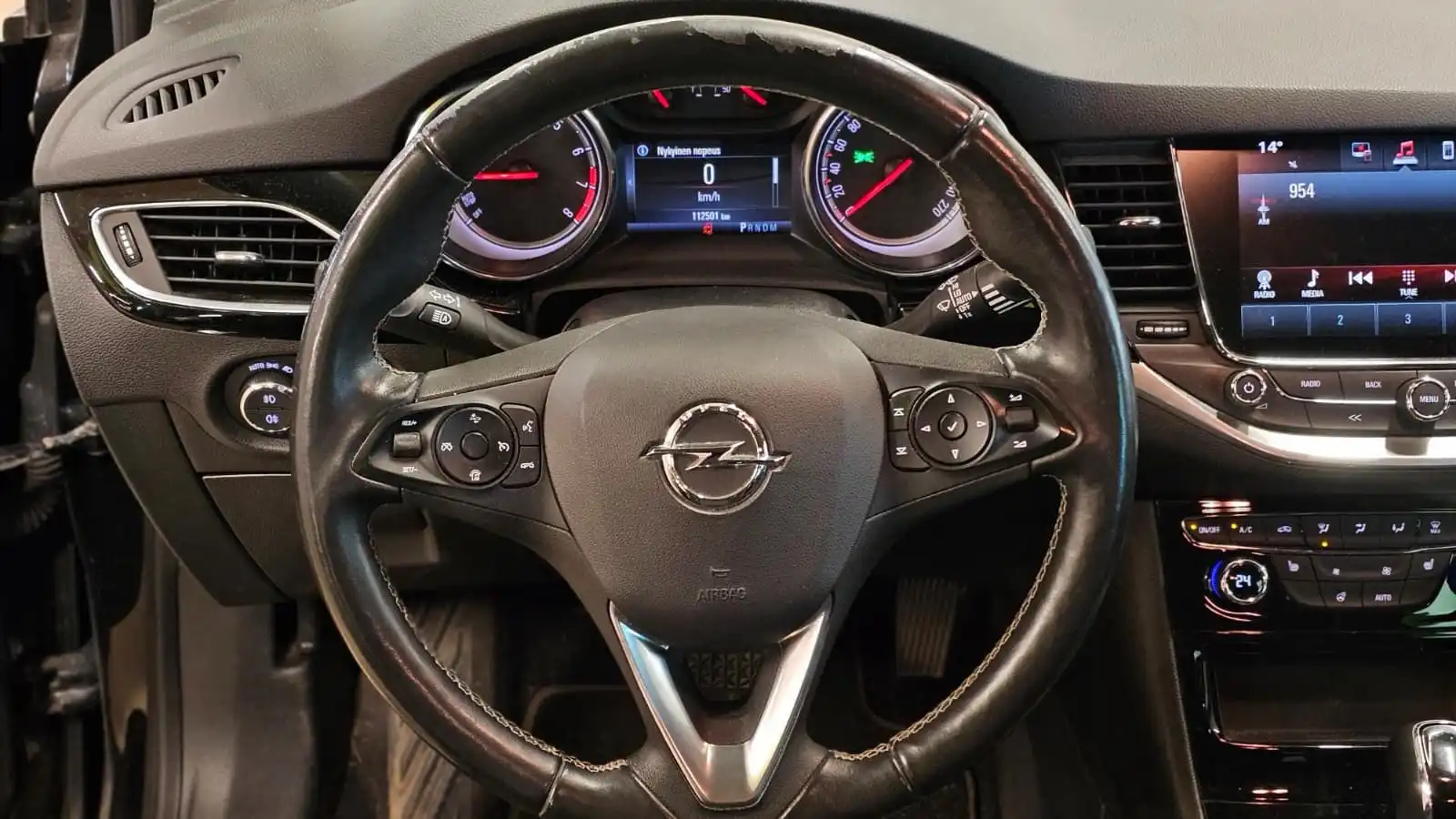 car-image
