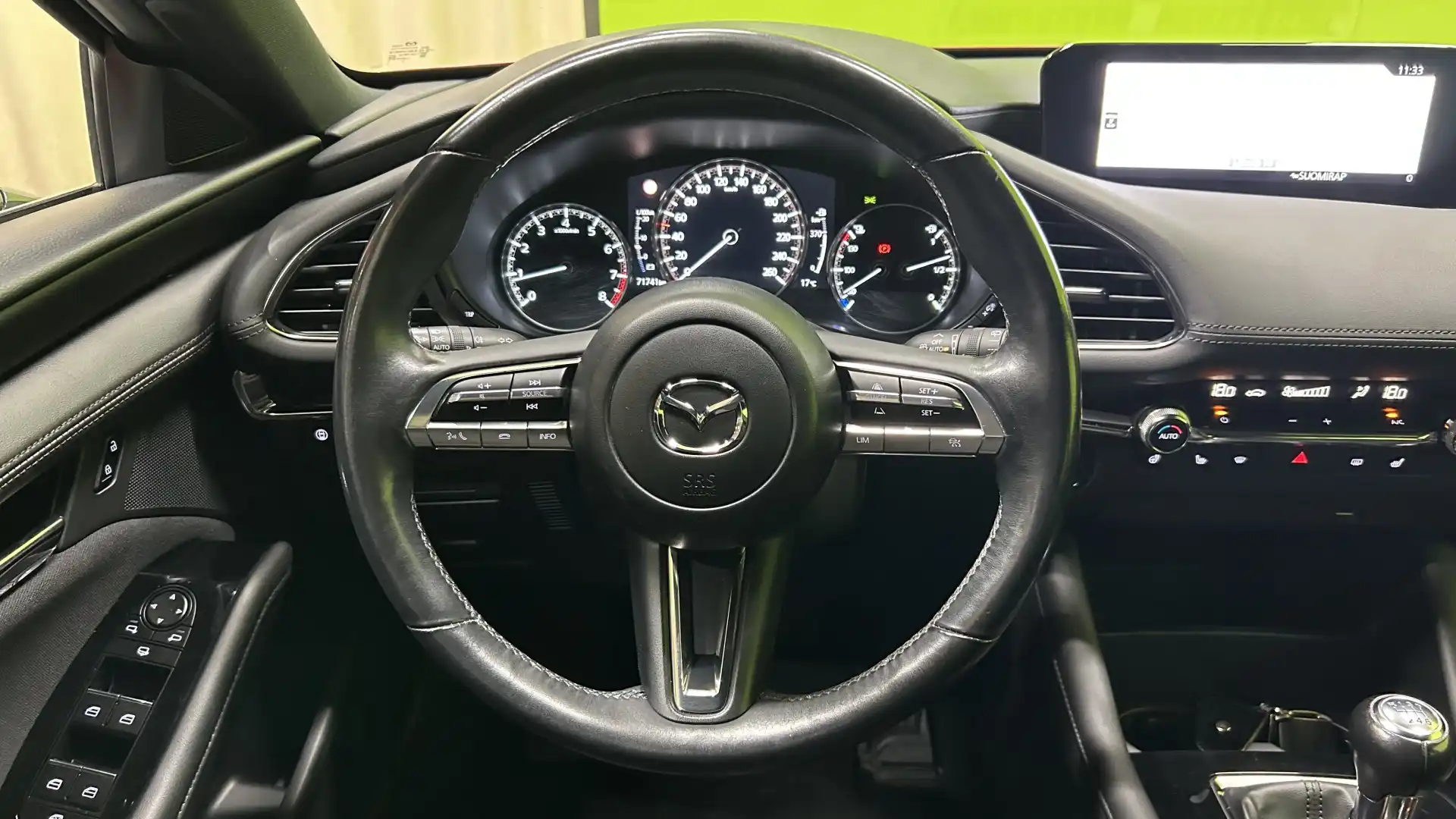 car-image