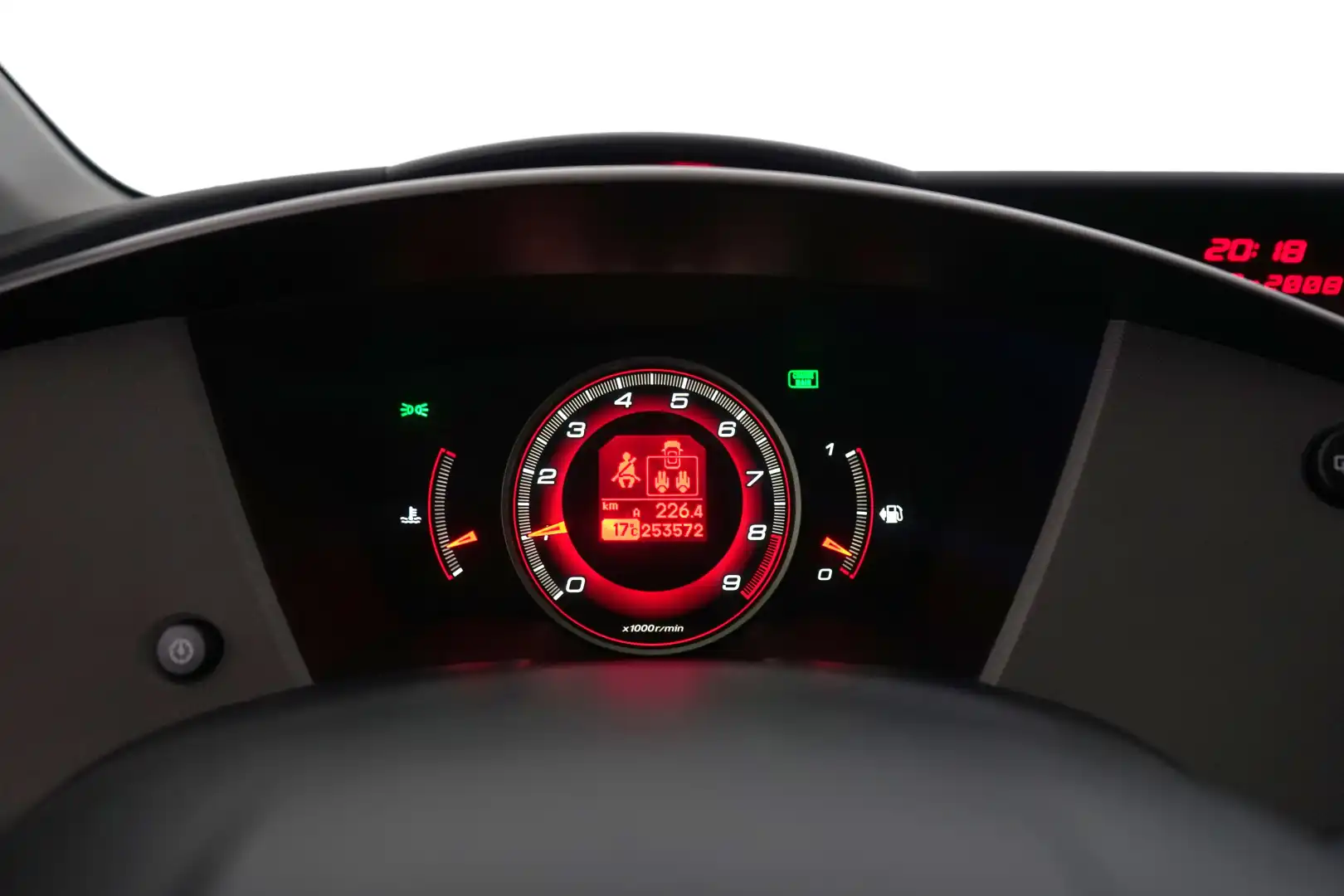 car-image