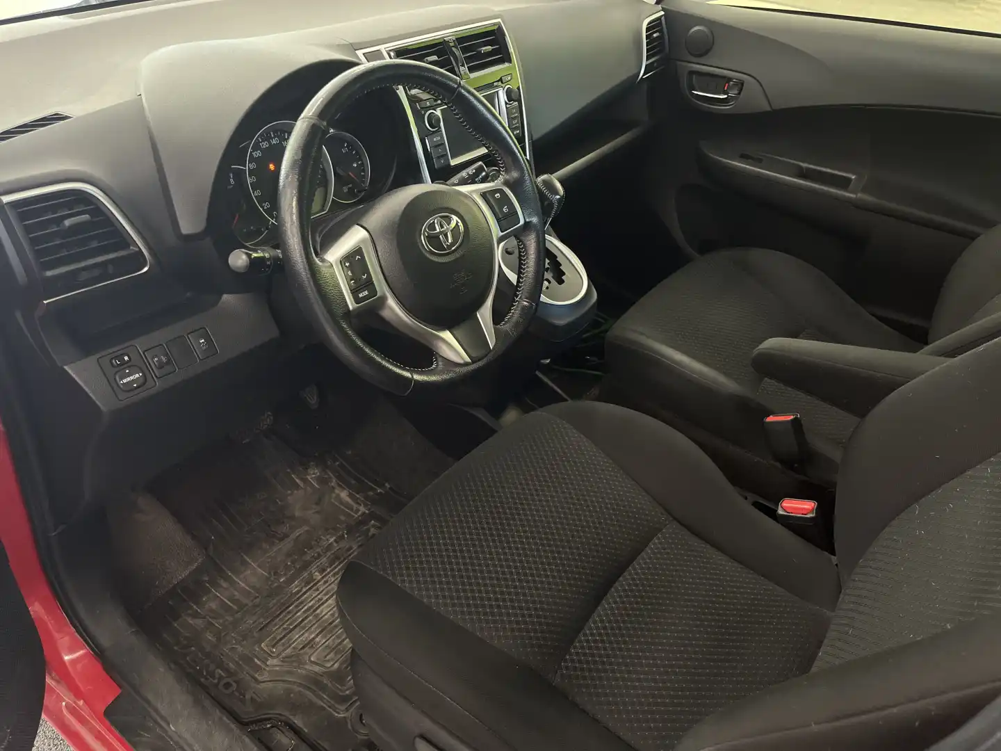car-image