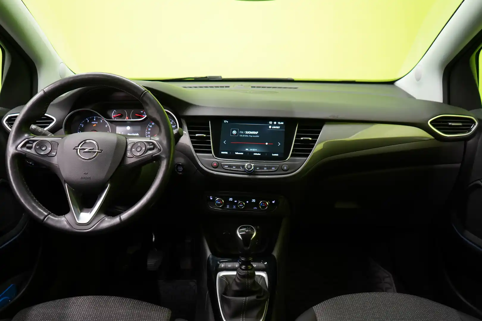 car-image