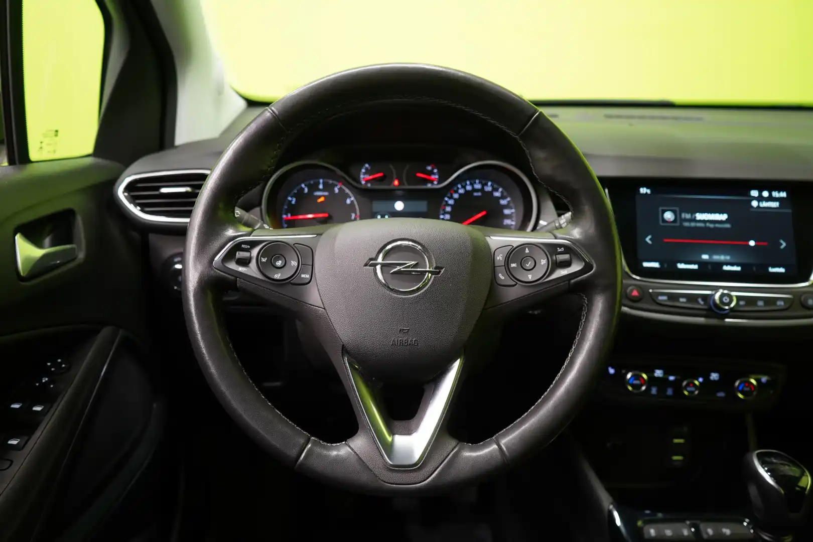 car-image