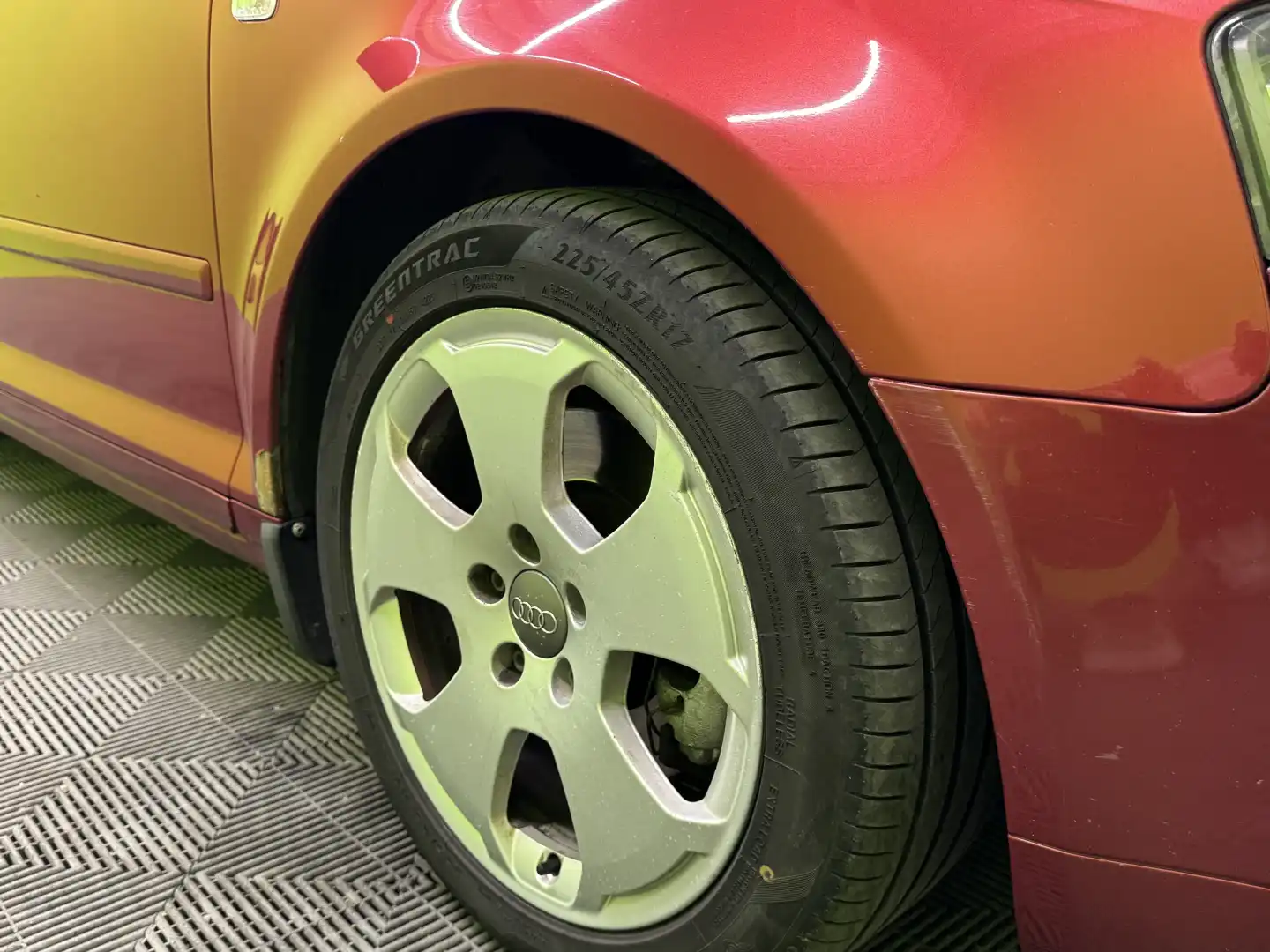 car-image