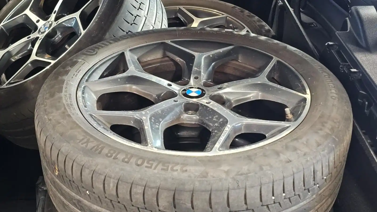 car-image