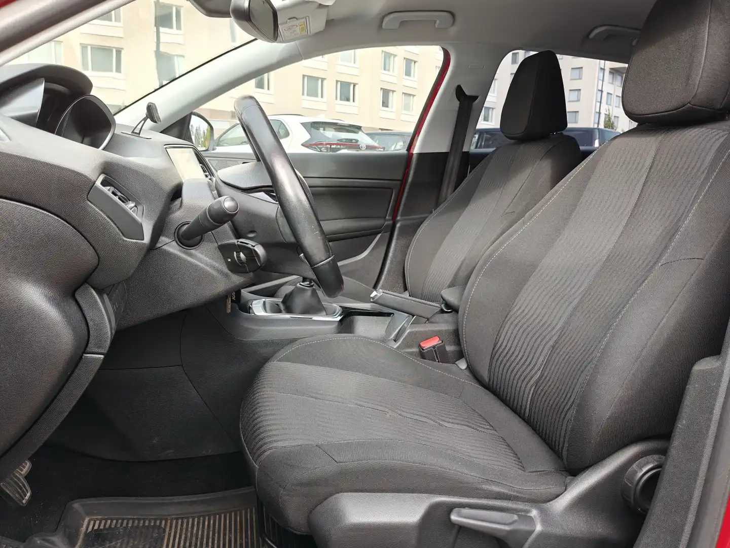 car-image