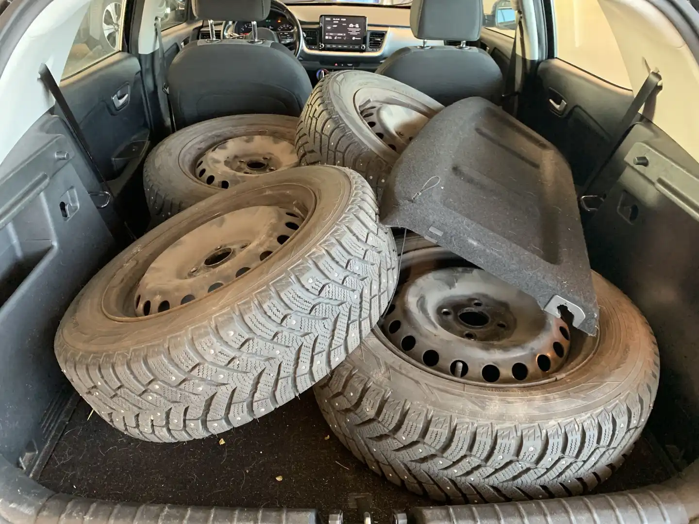car-image